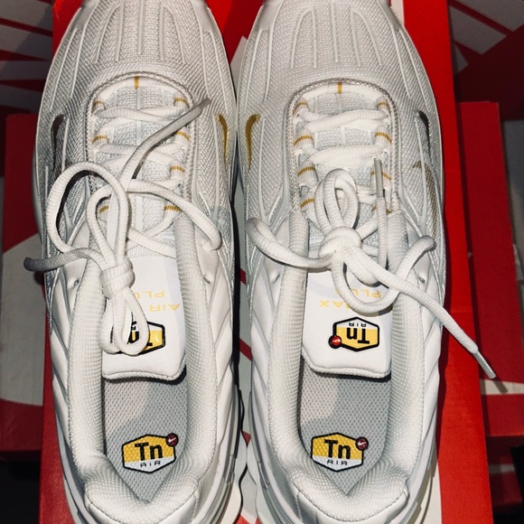 Nike Air Max Plus 3 Men’s Size 11 US *New with original box*  DX2653 100 - Picture 4 of 10